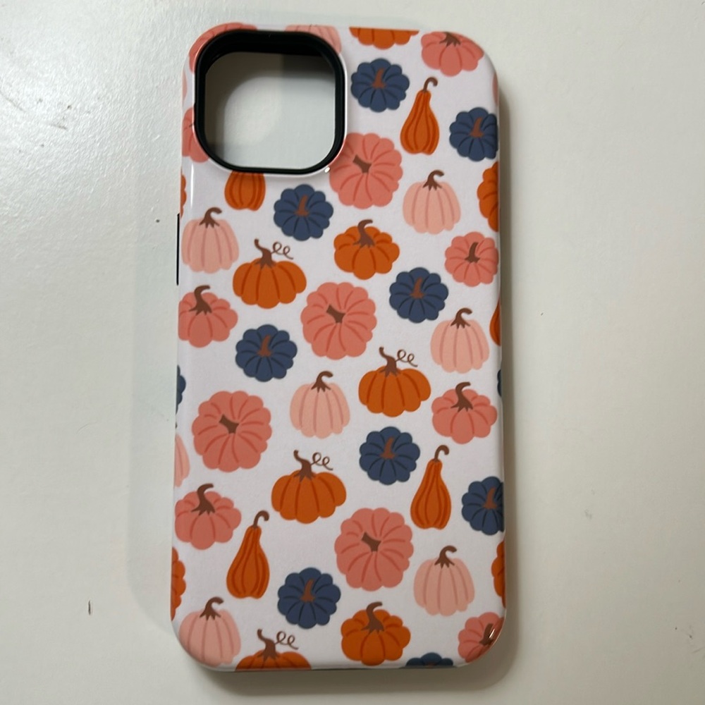 Casely iPhone 14 Essential + MagSafe Pumpkin Case